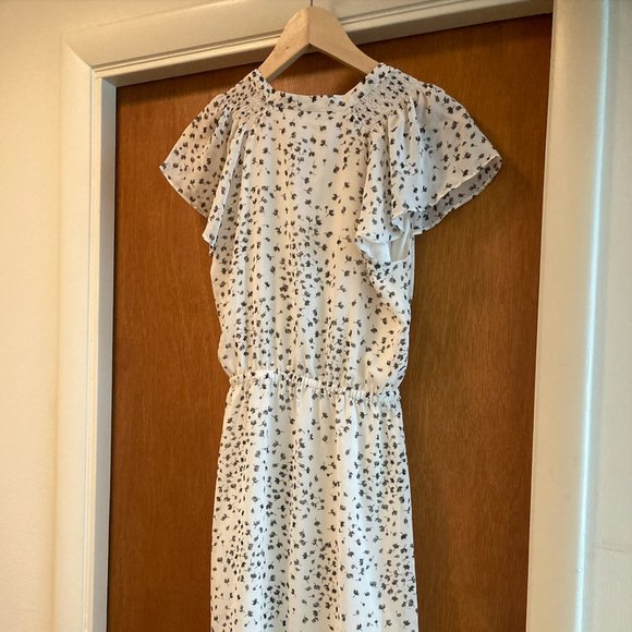 H&M Pretty Black & White Knee Length Short Sleeve Dress - Leaf Pattern - Picture 2 of 6